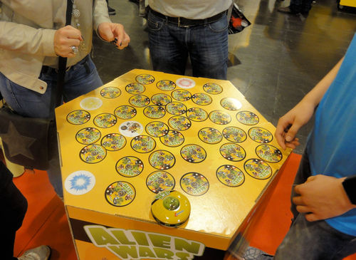 Monopolis Alien Wars Base Tabletop, Board and Card Game