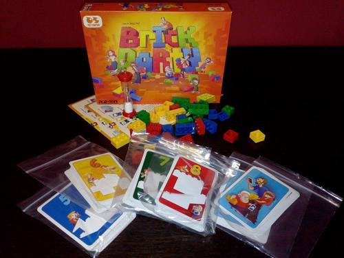 Monopolis Brick Party Base Tabletop, Board and Card Game