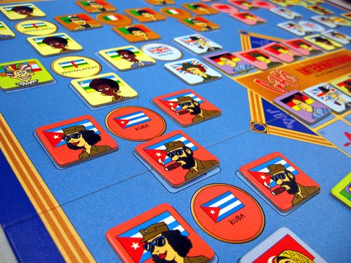 Monopolis Cafe International Base Tabletop, Board and Card Game