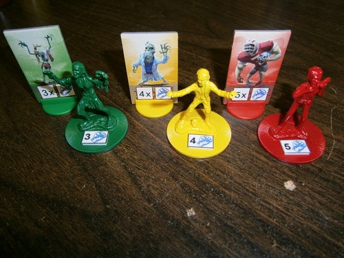Monopolis Escape Zombie City Base Tabletop, Board and Card Game