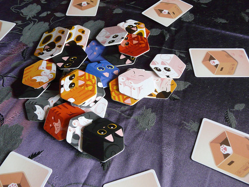 Monopolis Kitty Paw Base Tabletop, Board and Card Game