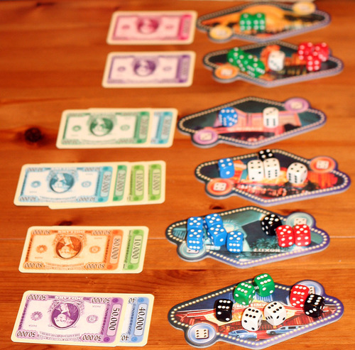 Monopolis Las Vegas Base Tabletop, Board and Card Game