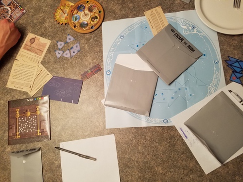 Monopolis Escape the Room Mystery at the Stargazer's Manor Base Tabletop, Board and Card Game